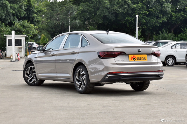 2025款速腾 改款三 300TSI DSG超越版