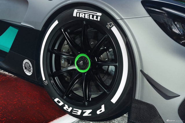 2025款AMG GT2 官图