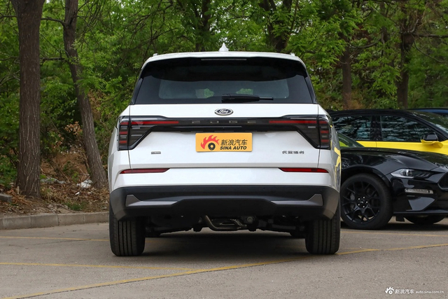 2023款锐界L 2.0T EcoBoost E-混动两驱七座豪华型