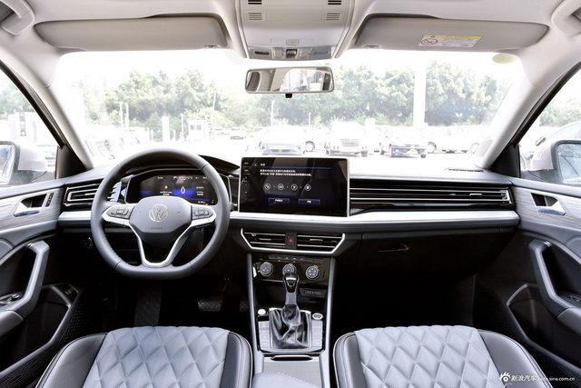 2025款速腾 改款三 300TSI DSG超越版