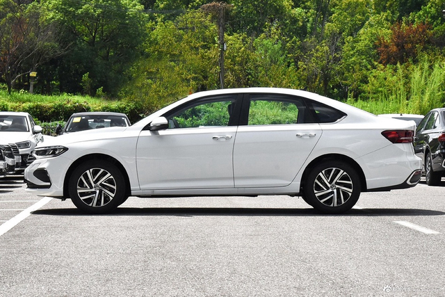 2024款朗逸 1.5L 自动五百万版