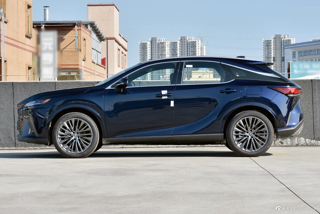 2025款雷克萨斯RX 350h 四驱醇享版