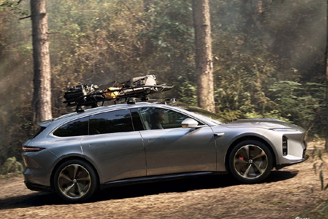 2025款蔚来ET5T 100kWh Touring 官图