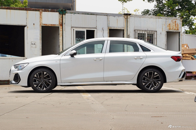 2025款奥迪A3L Limousine 35TFSI 飞驰悦享型