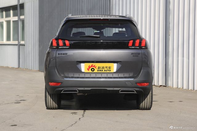 2023款标致5008 400THP 真爱版 5座