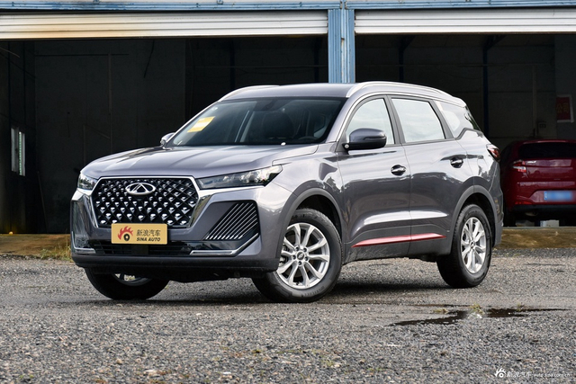 2025款瑞虎7 卓越版 1.5T CVT全球版