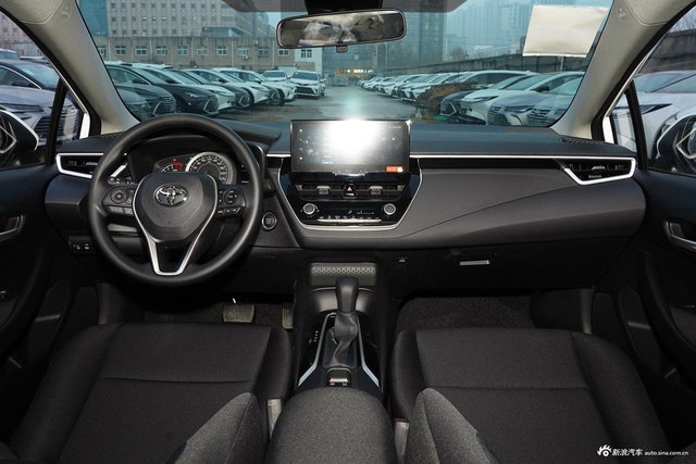 2025款卡罗拉 1.2T 精英版