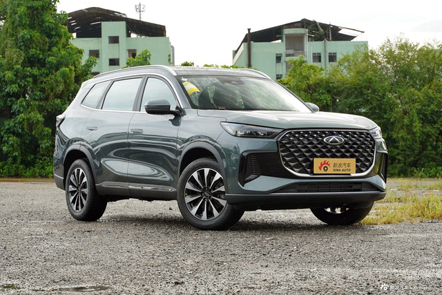 2025款瑞虎8 PLUS 290TGDI DCT乘势版