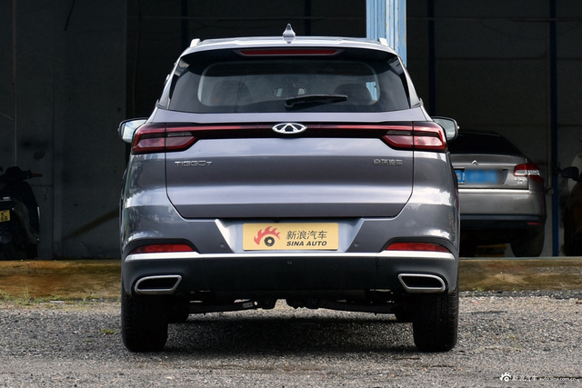 2025款瑞虎7 卓越版 1.5T CVT全球版