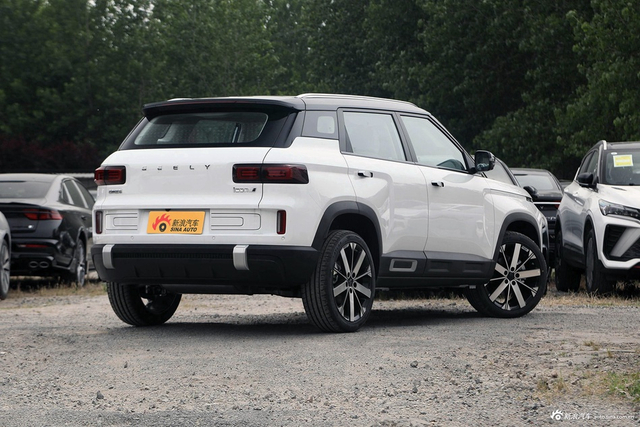 2024款吉利ICON 1.5T玲珑倾城版