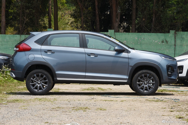 2024款瑞虎3x 1.5L CVT卓越版