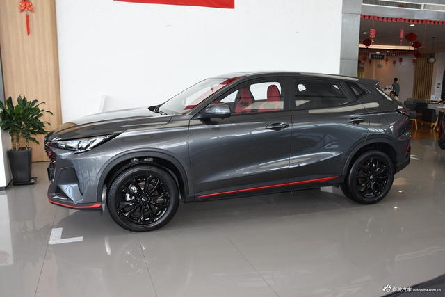 2024款长安X5 PLUS 1.5T DCT卓越型