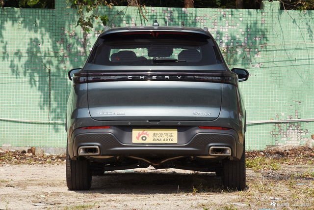 2025款瑞虎8 PLUS 290TGDI DCT尊贵型 7座