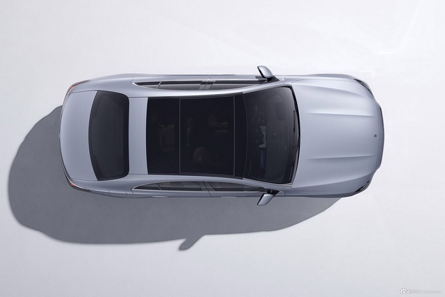 2024款奔驰E级(进口)  E 200 AMG Line 欧洲版 官图