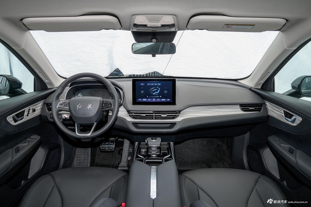 2024款红旗E-QM5 610km PLUS