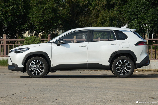 2026款锋兰达 2.0L 智能电混双擎 豪华版