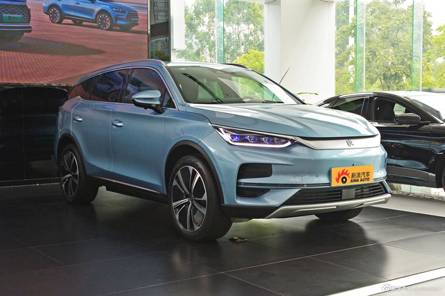 2024款比亚迪唐EV 冠军版 635KM 四驱旗舰型
