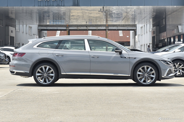 2025款一汽-大众CC 改款 猎装车 380TSI 猎心 众享款