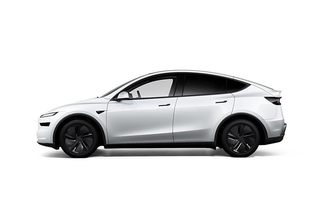2025款Model Y 长续航全轮驱动 首发版 官图