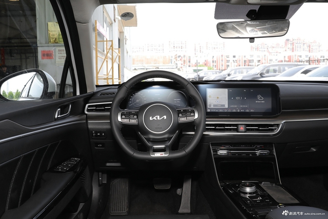 2021款K5凯酷 380T GT-Line 焕新版