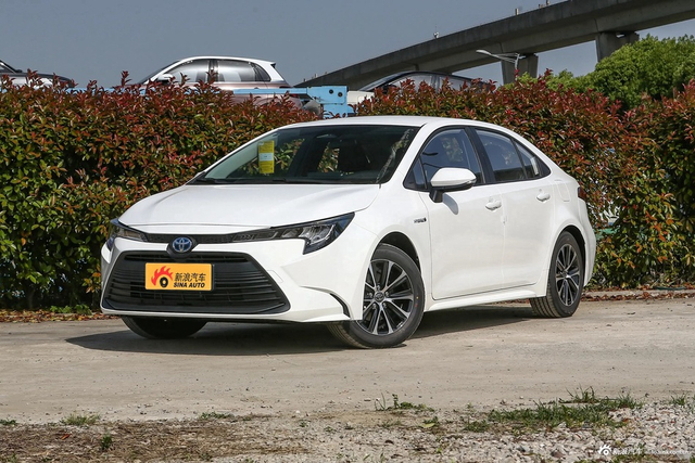 2023款雷凌智能电混双擎 1.8L 领先版