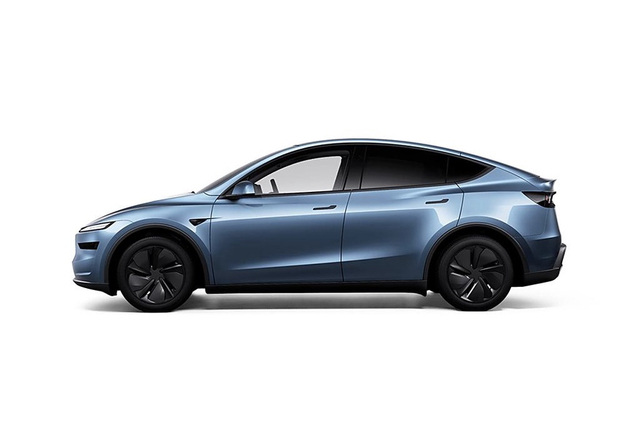 2025款Model Y 长续航全轮驱动 首发版 官图