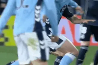 皇马补时绝杀塞尔塔引争议，裁判无视犯规判罚有效