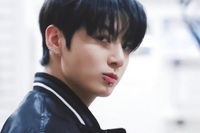 田柾国撒娇表情引粉丝热议