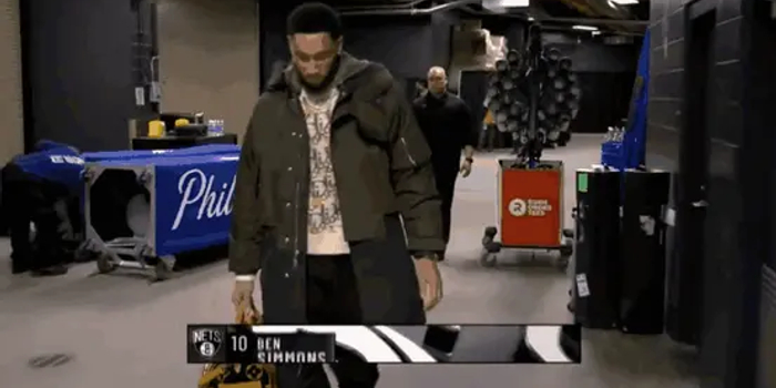 篮网客场挑战雄鹿