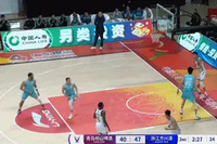 大意了！广厦发球被纪卓直接抢断就地转身上篮 王博怒喊暂停