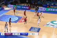 冲击力十足！威金顿一条龙反击得手打2+1 帮助广州7-0反超山西