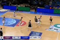 打得还行！奎因11中6拿到14分4板8助2断1帽 正负值+24