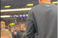 爵士被雷霆打10-1后哈迪训话&多次用F开头脏话 训完后输更多了...