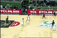 CBA欧文？同曦外援拉维特一波蝴蝶穿花运球 戏耍上海男篮的防线