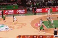 奋力反击！小马丁反击双手暴扣 宁波轰出10-0攻击波