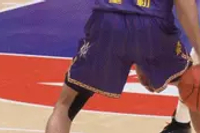 互飚！里勒单打撤步三分球&萨姆纳突破上进压哨两分