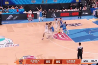 谢智杰很好地展现了自己打一号位的能力 北京队犯了更多的错误