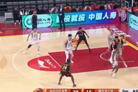 里程碑！周鹏弧顶手起刀落三分命中 个人生涯命中1000记三分