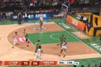 连珠炮！刘颜诚底角三分命中后弧顶转身压哨三分再度穿针