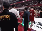 气炸了！被新疆连续追分 山西主帅潘江暂停期间疯狂输出