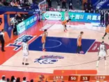 狂轰滥炸！上海外线开炮连中5记三分 将分差拉开到20分