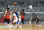 你得带起头来！王岚嵚半场11分钟5中2拿7分2板 正负值-16