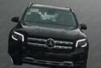 定位紧凑型SUV/可选7座 奔驰GLB实车路试 或国内投产