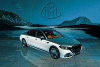 千"礼"江山,静水流深 新一代梅赛德斯-迈巴赫S级全球首秀