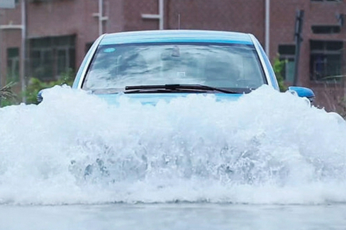 电动车涉水会触电吗 雨天电车怎么开
