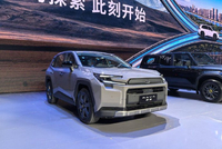 限时焕新价15.18万元起 丰田全新荣放正式交付