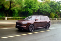 焕新升级后表现如何？试驾新款问界M8