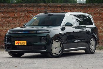 零跑D19 增程智尊版