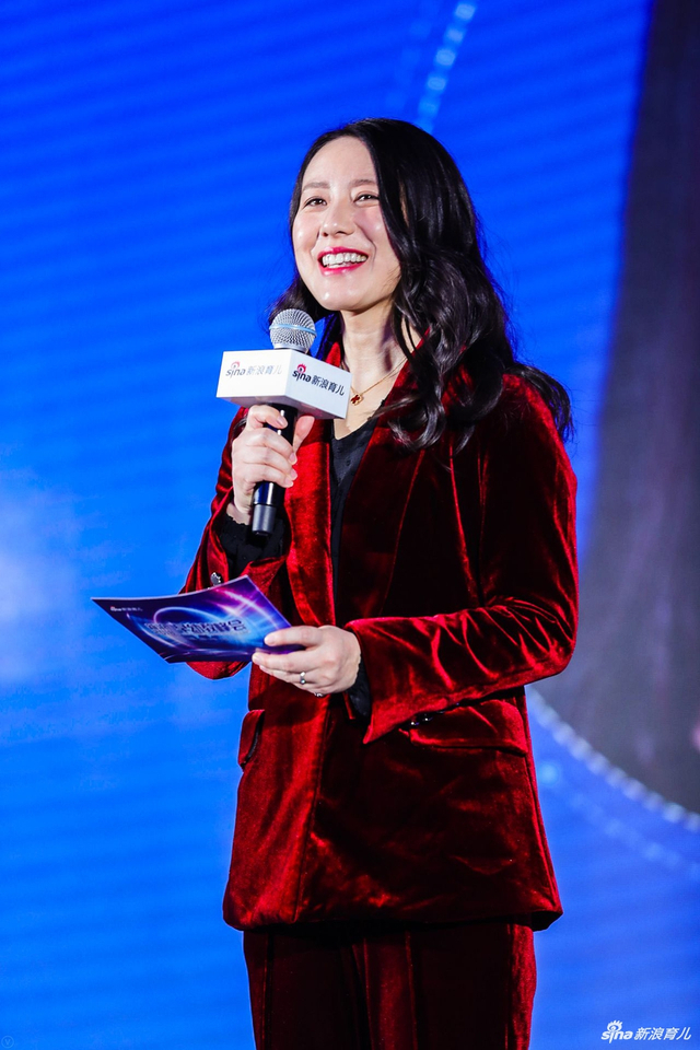 新浪教育总监梁莹致辞