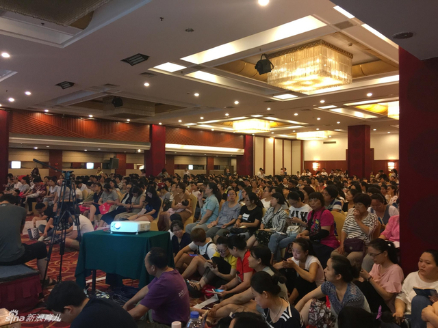 2017中国母婴健康成长万里行登陆郑州